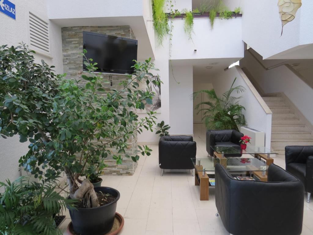 芭蕾舞学校酒店 Kaštela 外观 照片