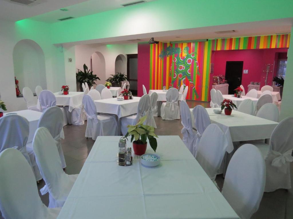 芭蕾舞学校酒店 Kaštela 外观 照片